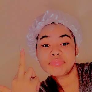 Meet your Posher, Renee